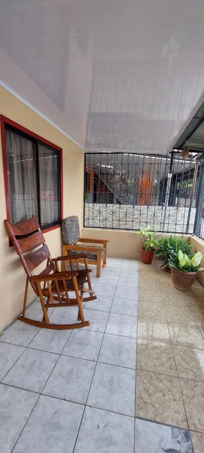 Hostel Casa Marina Πουέρτο Λιμόν Εξωτερικό φωτογραφία