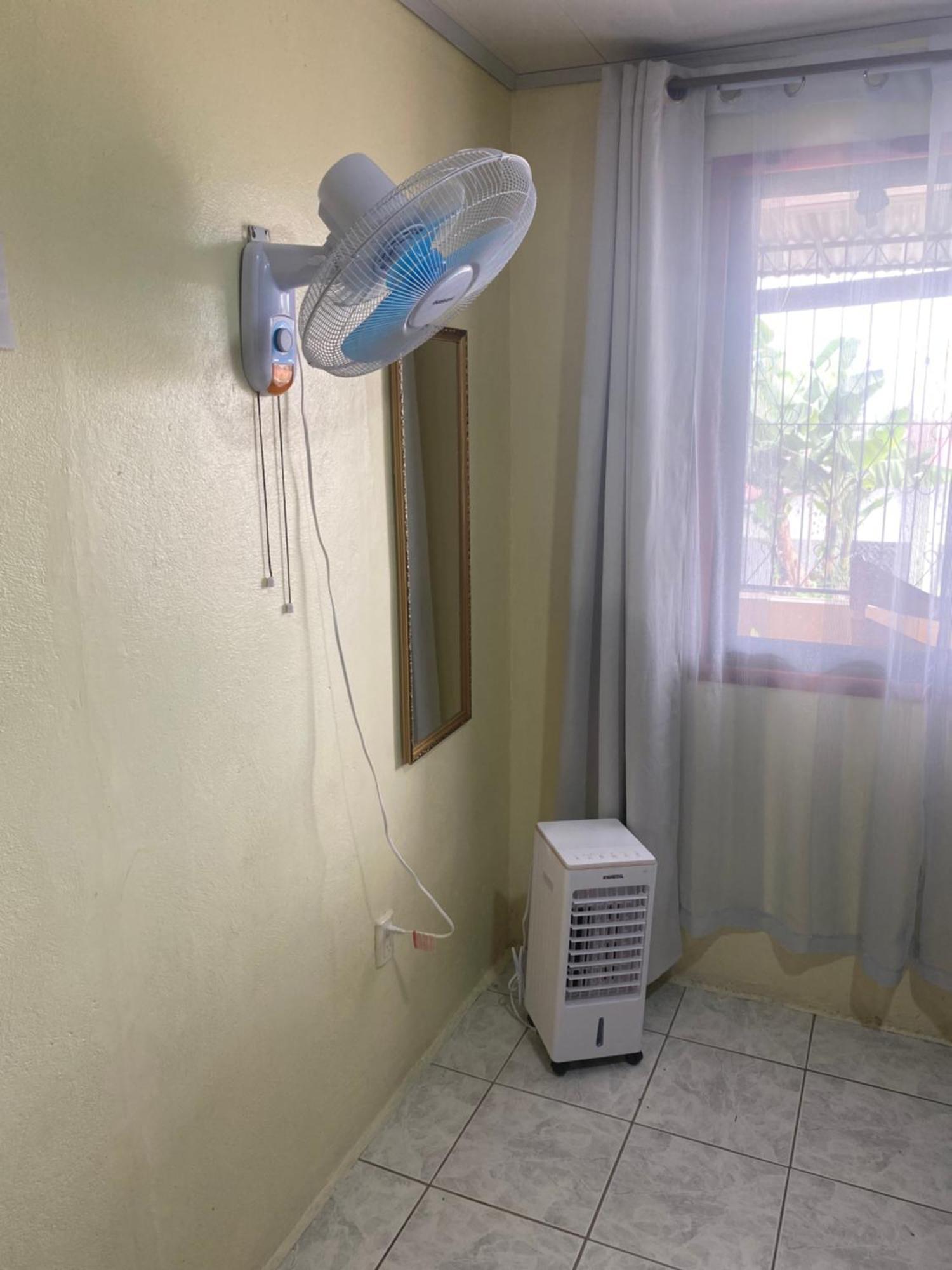Hostel Casa Marina Πουέρτο Λιμόν Εξωτερικό φωτογραφία